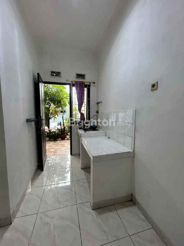 dijual rumah perumahan kencana village
