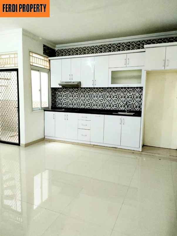 dijual rumah perumahan legenda wisata