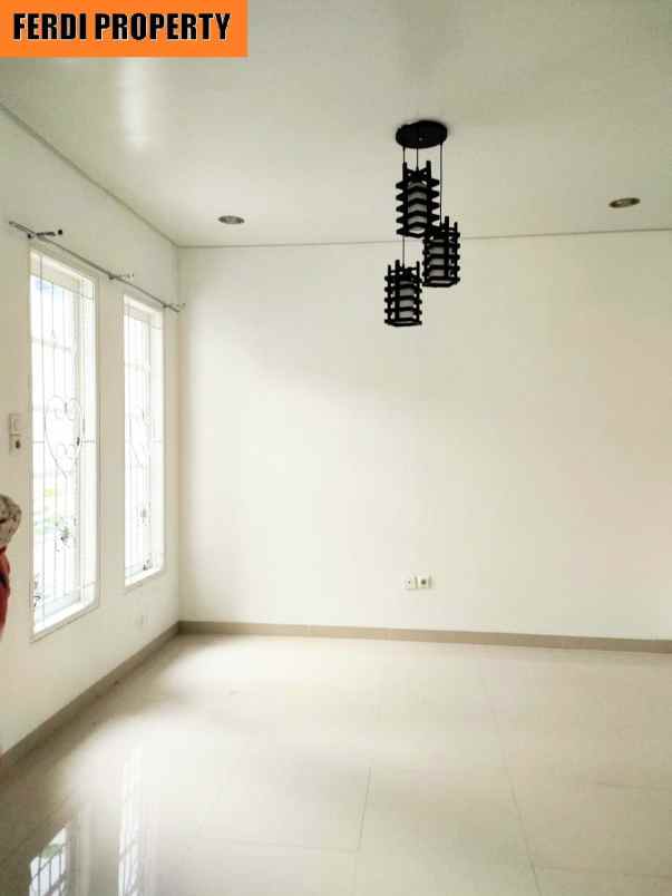 dijual rumah perumahan legenda wisata