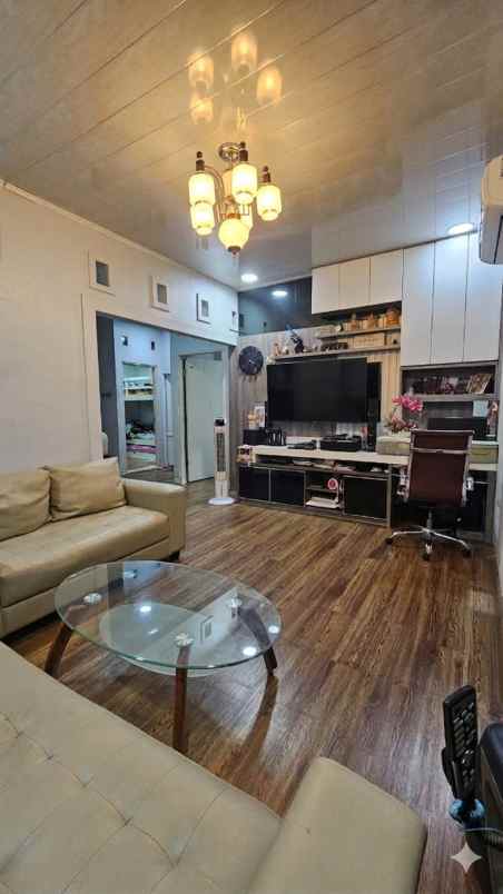 dijual rumah perumahan metland menteng