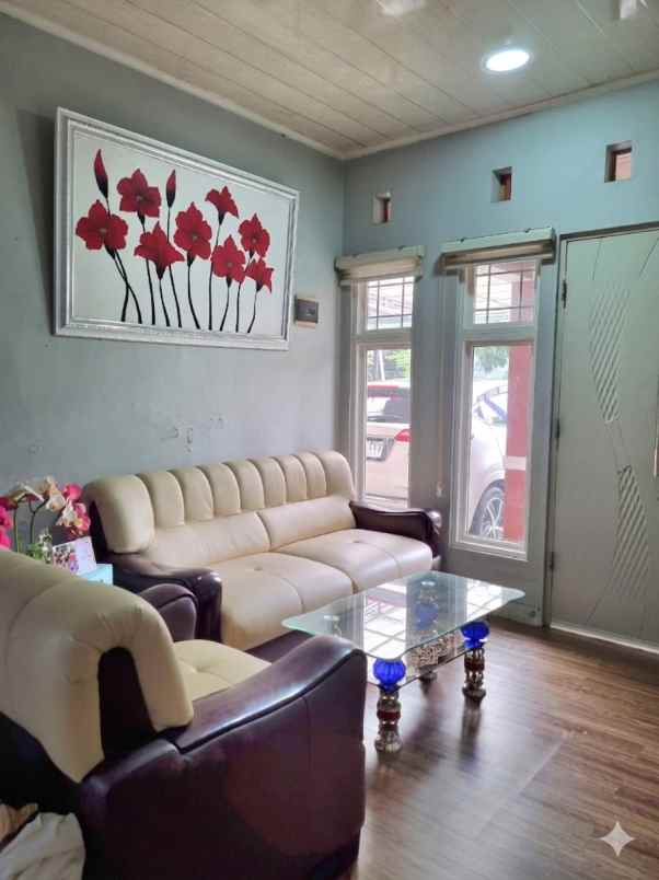 dijual rumah perumahan metland menteng