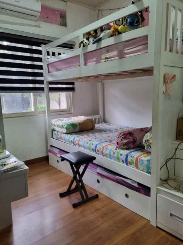 dijual rumah perumahan metland menteng