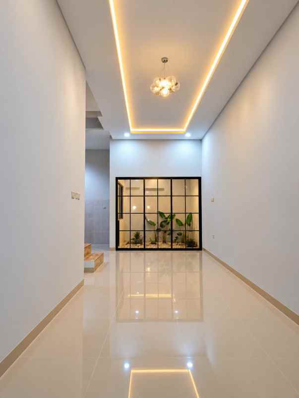 dijual rumah perumahan villa indah