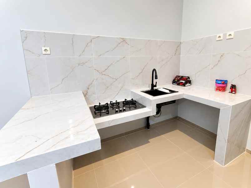 dijual rumah perumahan villa indah