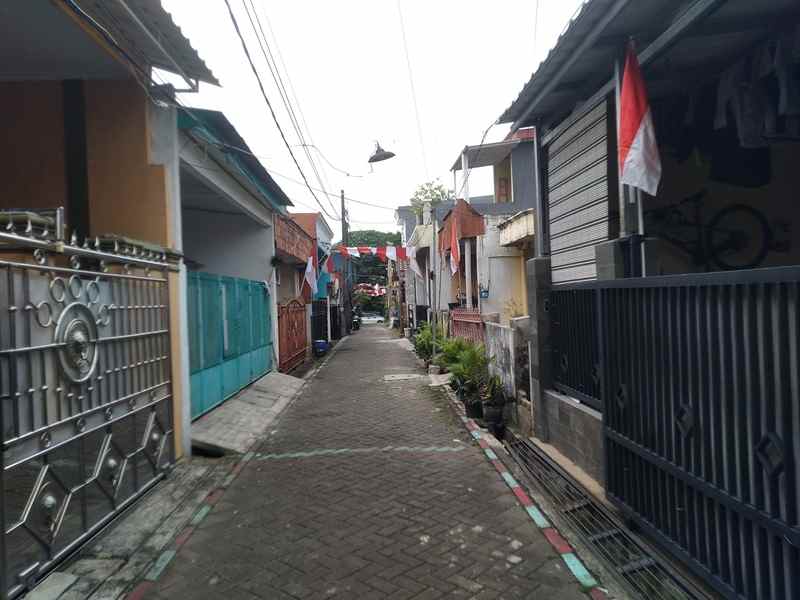 dijual rumah perumnas 1 cibodas