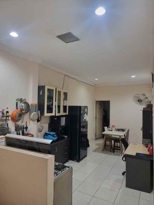 dijual rumah petir cipondoh tangerang