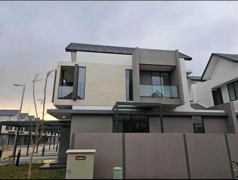 dijual rumah podomoro park