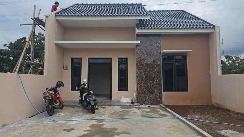 dijual rumah podorejo