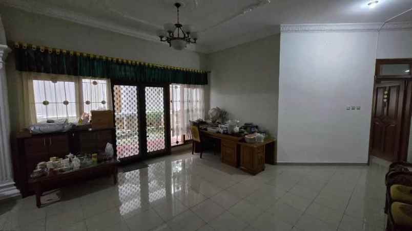 dijual rumah pondok bambu