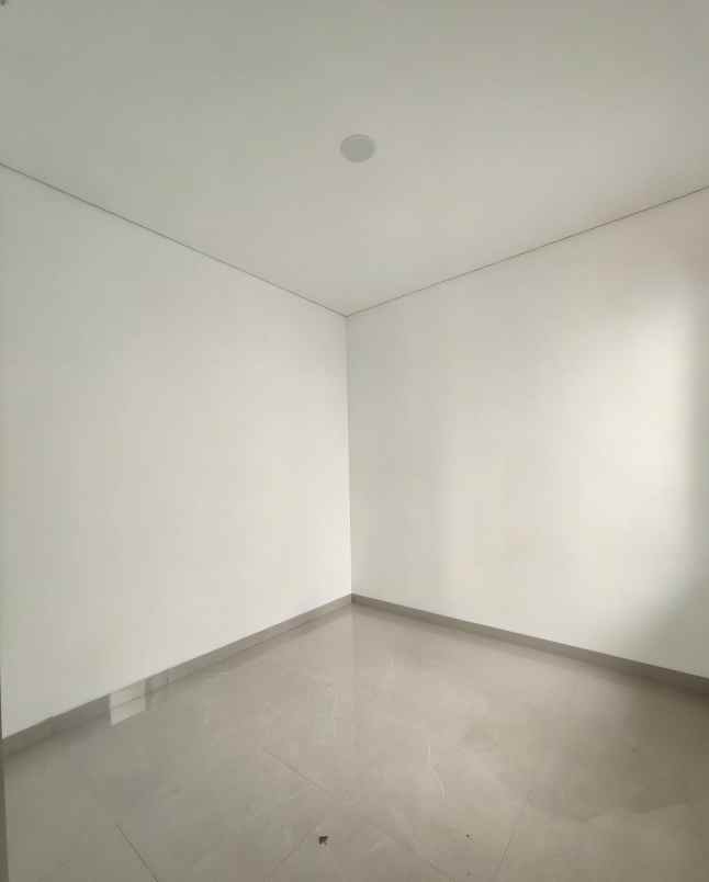 dijual rumah pondok bambu jakarta timur