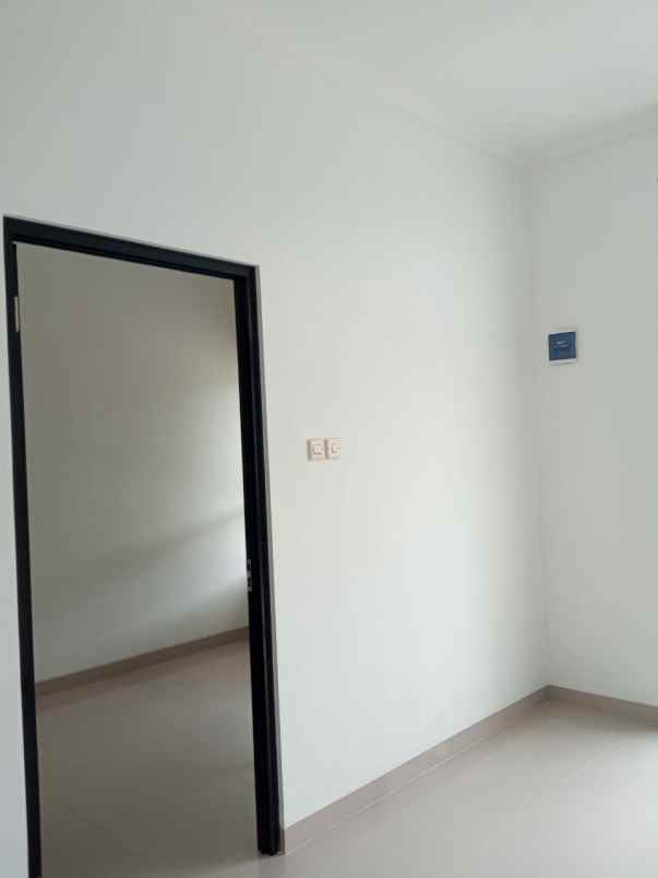 dijual rumah pondok benda