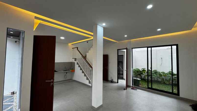 dijual rumah pondok cabe ilir