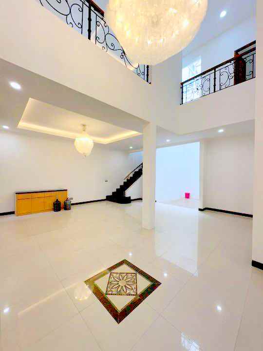 dijual rumah pondok indah