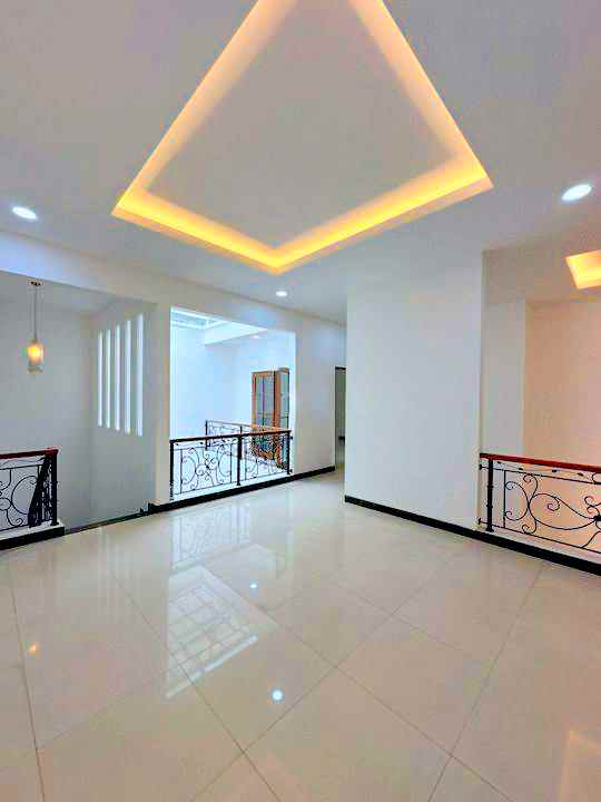 dijual rumah pondok indah