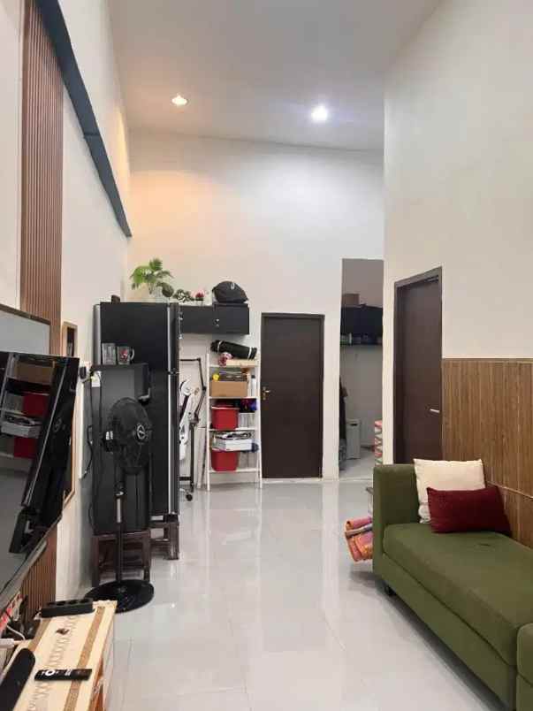 dijual rumah pondok kacang timur