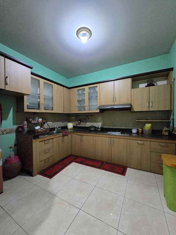 dijual rumah pondok kelapa