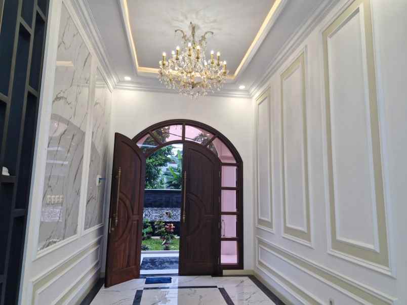 dijual rumah pondok kelapa