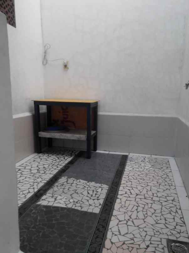 dijual rumah pondok kelapa