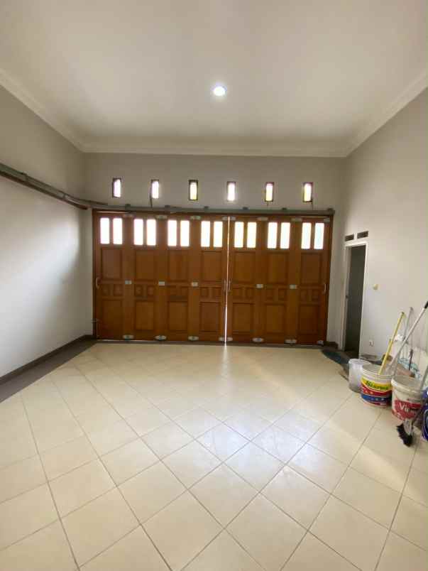 dijual rumah pondok kelapa