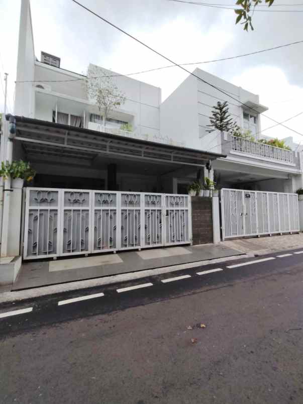 dijual rumah pondok kelapa jaktim