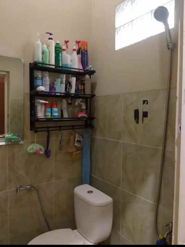 dijual rumah pondok terong