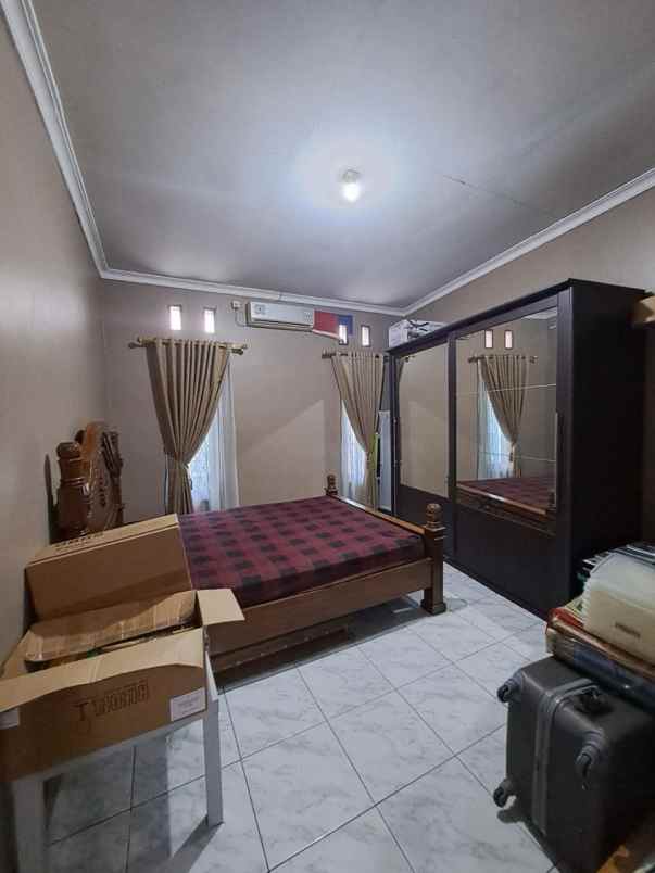 dijual rumah pondok timur indah