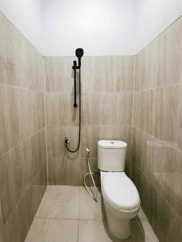 dijual rumah pondok ungu permai sektor