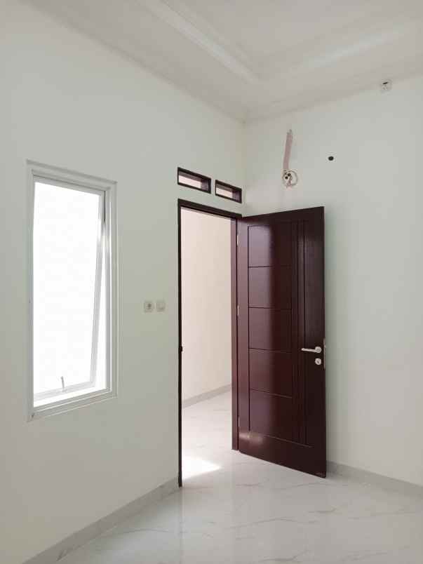 dijual rumah poris cipondoh