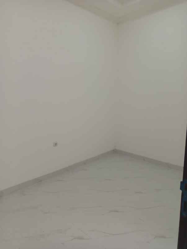 dijual rumah poris cipondoh