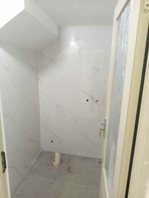 dijual rumah poris cipondoh