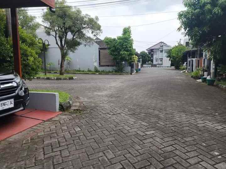 dijual rumah potorono