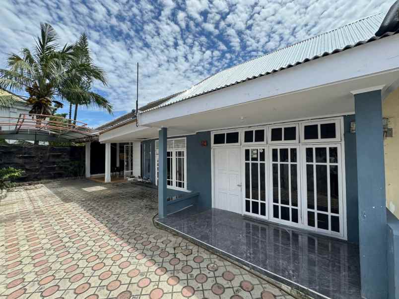 dijual rumah pribadi 2 unit
