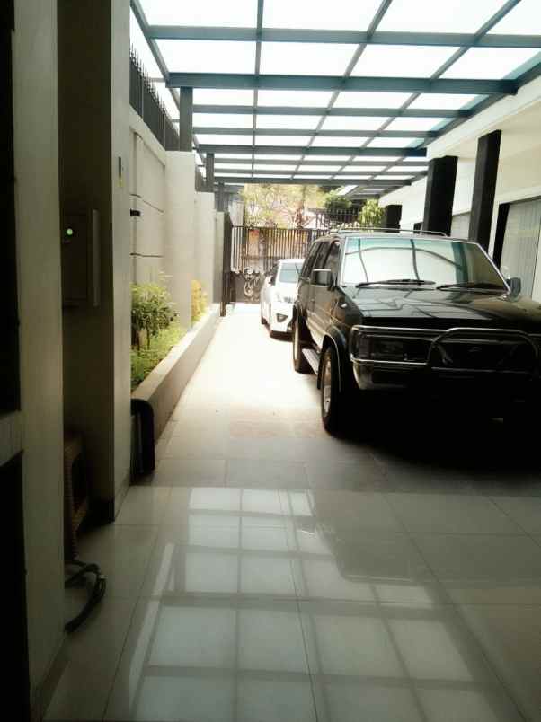 dijual rumah puri gading jimbaran