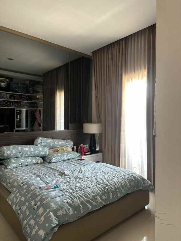 dijual rumah puri galaxy