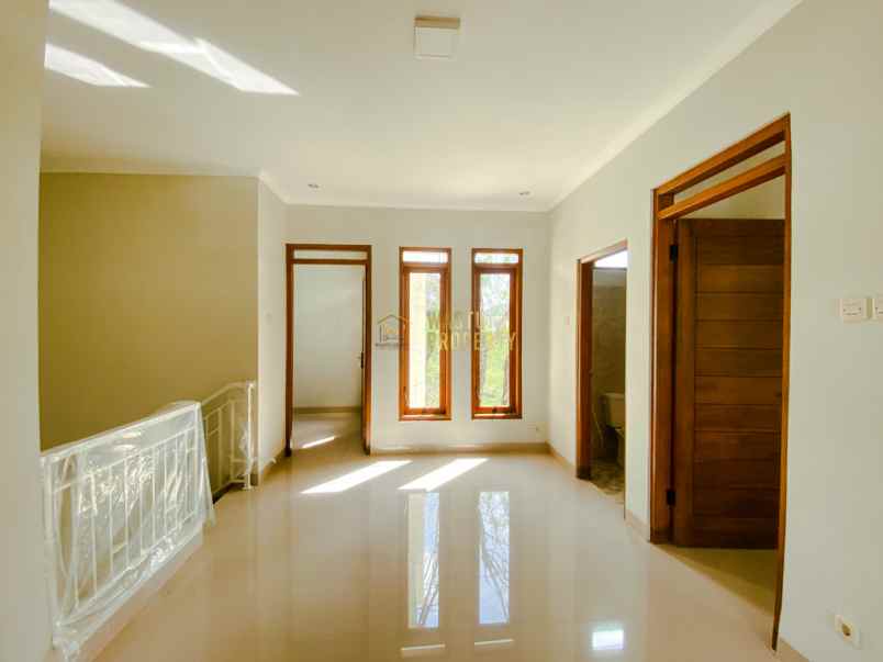 dijual rumah purwomartani kalasan