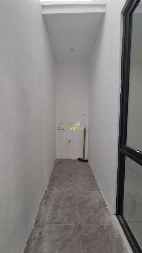 dijual rumah purwomartani kec kalasan