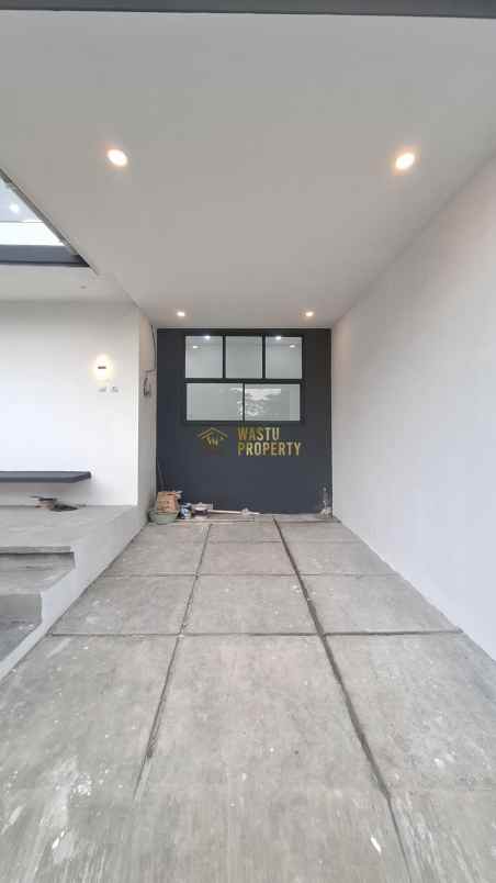 dijual rumah purwomartani kec kalasan