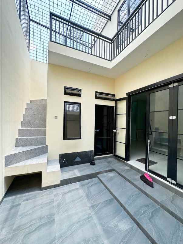 dijual rumah raden inten jakarta timur