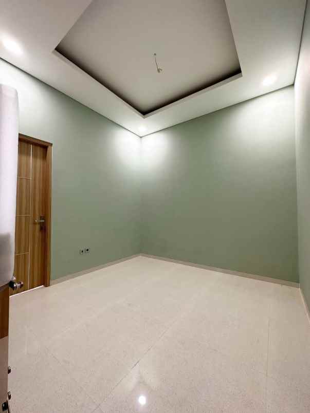 dijual rumah raden inten jakarta timur