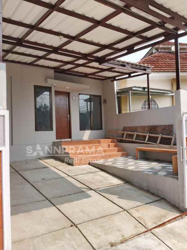 dijual rumah ratu jya cipayung depok