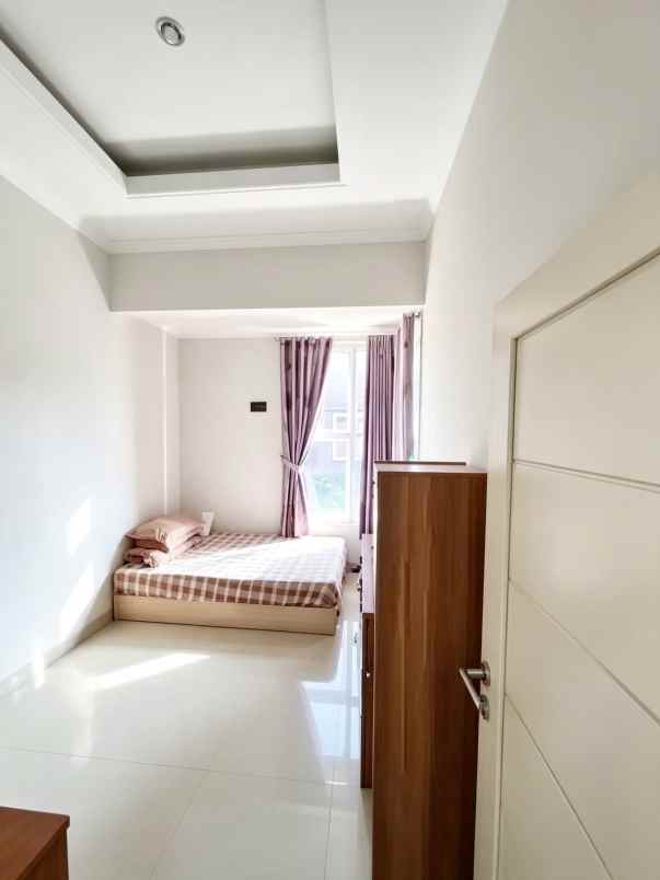 dijual rumah rawalumbu