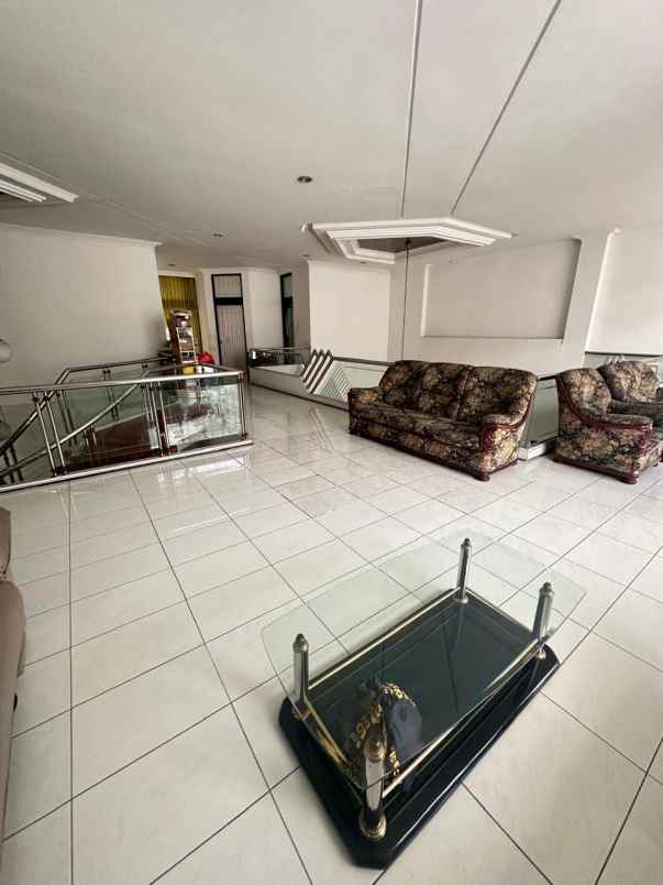 dijual rumah raya satelit utara