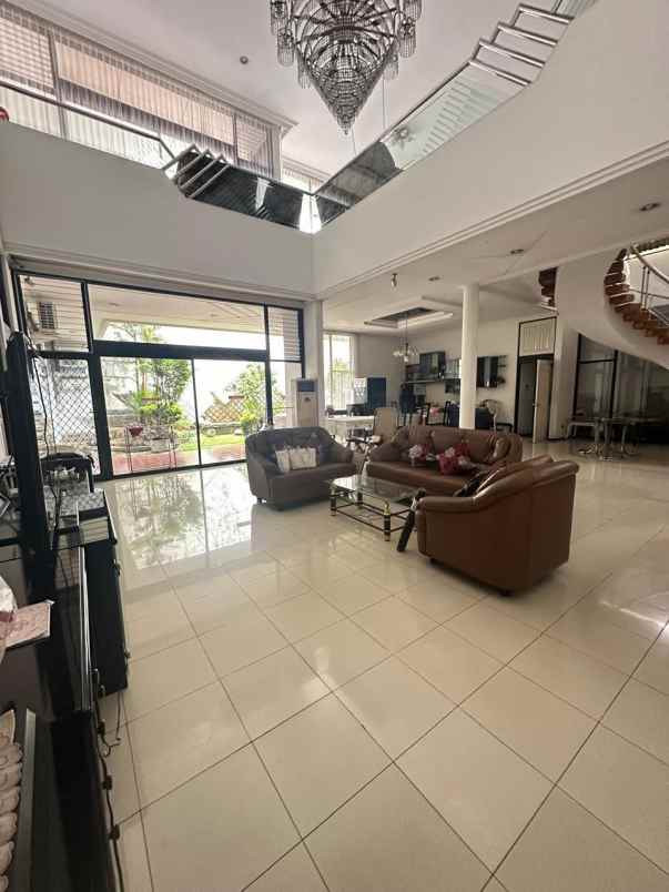 dijual rumah raya satelit utara