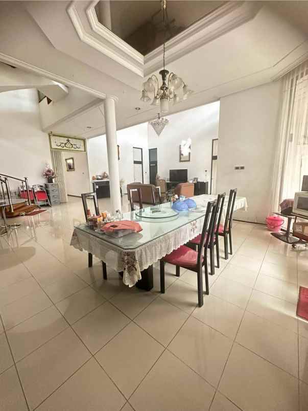 dijual rumah raya satelit utara