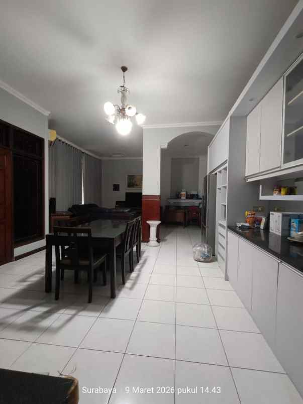 dijual rumah residen sudirman