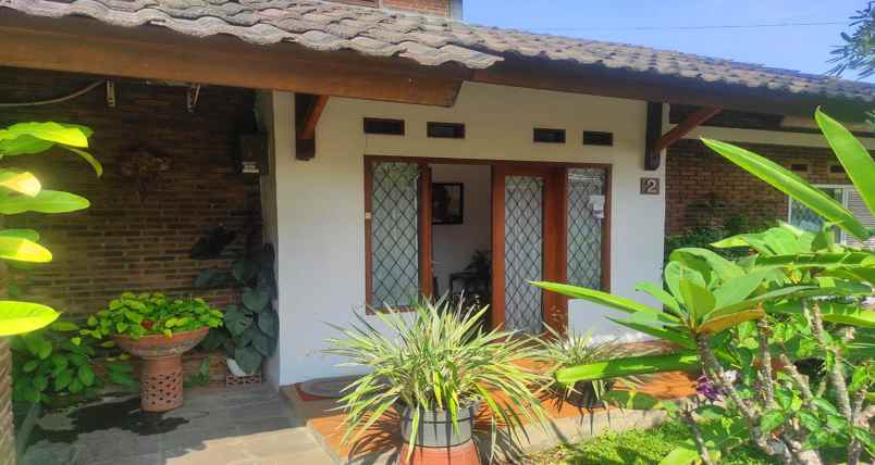 dijual rumah riung hegar