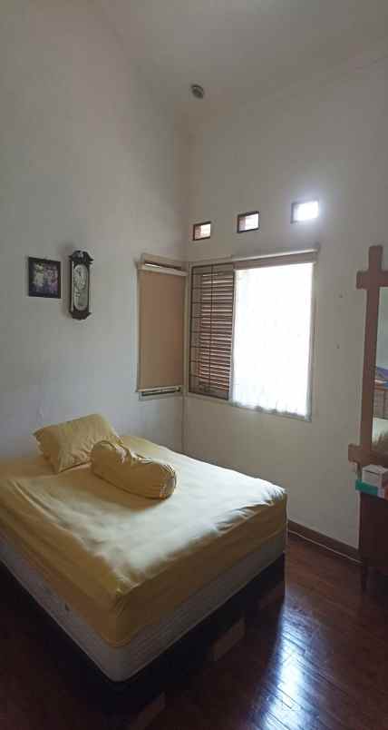 dijual rumah riung hegar