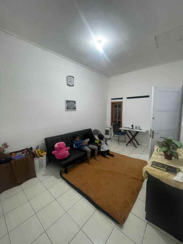 dijual rumah riungbandung