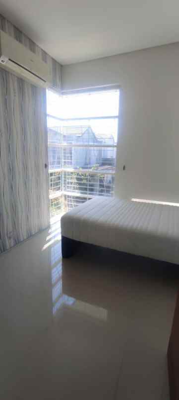 dijual rumah royal park residen gunung