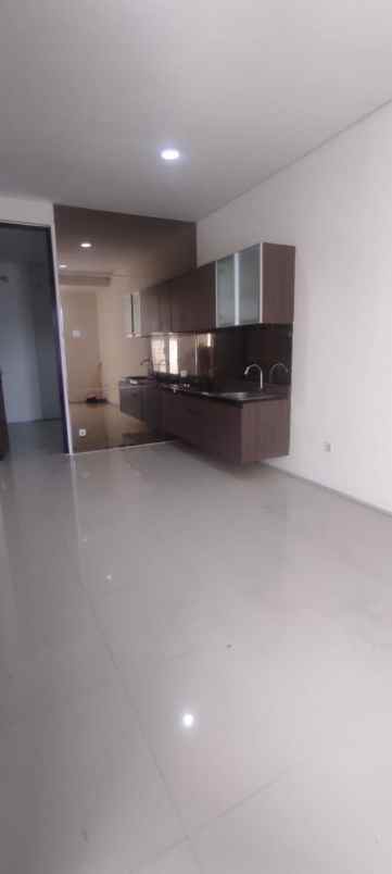 dijual rumah royal park residen gunung